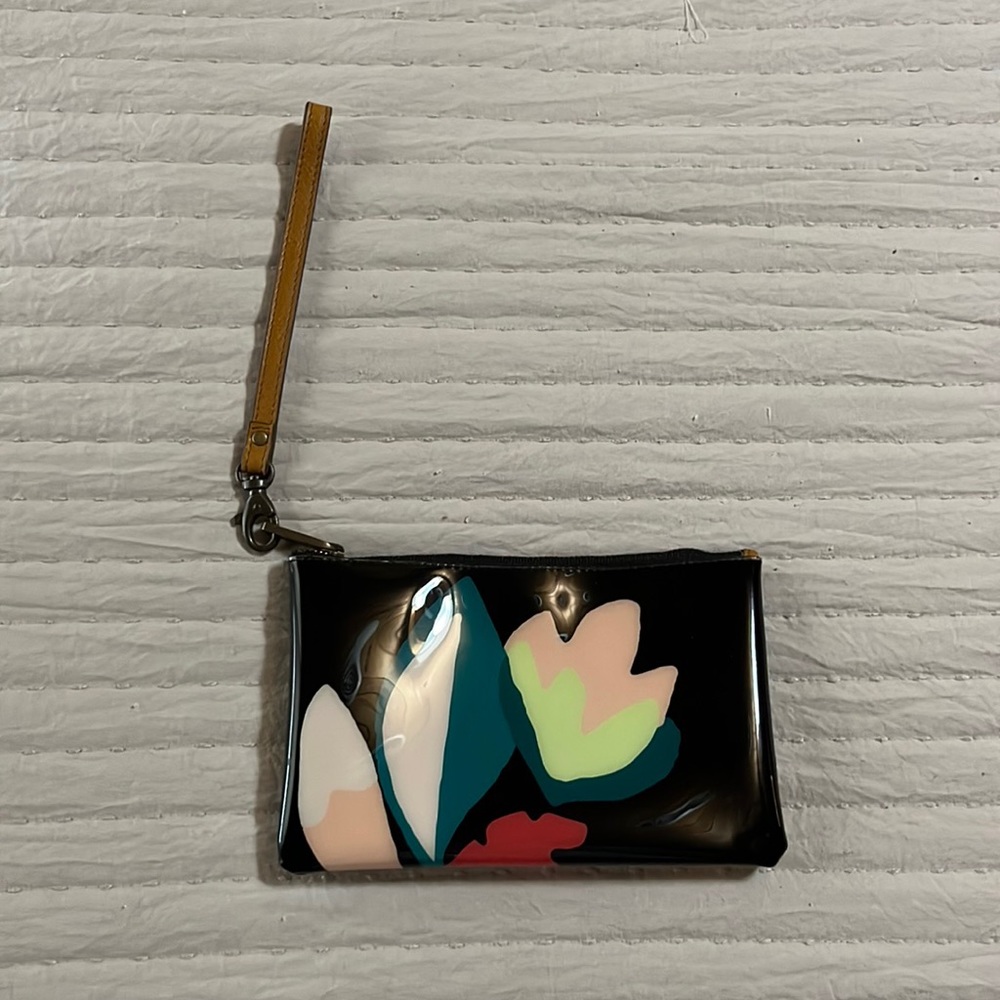 *Fossil Wristlet